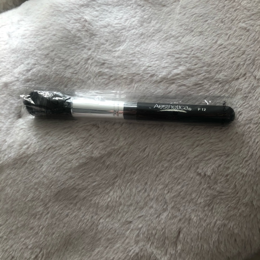 Aesthetica Brush No 12